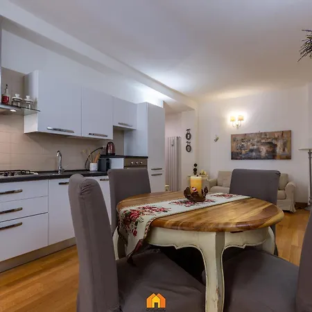 Appartamento Solmi House *